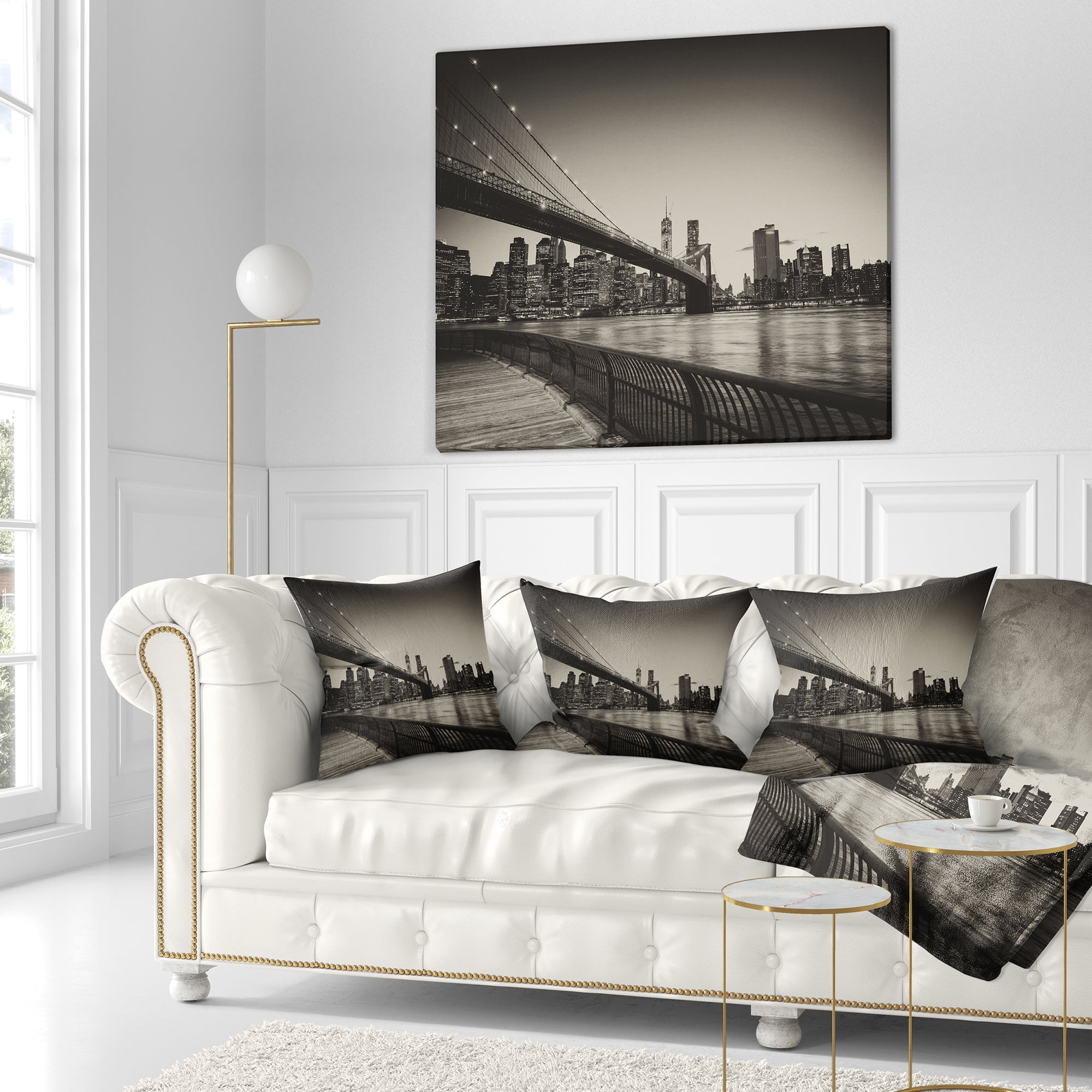 Designart Famous Landmark of Brooklyn Bridge - Cityscape Throw Pillow - 16x16