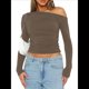 thumbnail image 1 of Blusa Informal de Larga con Cuello y Hombros Descubiertos para Mujer, Ajustada, para Salir, Estilo Y2K Camello XL, 1 of 7