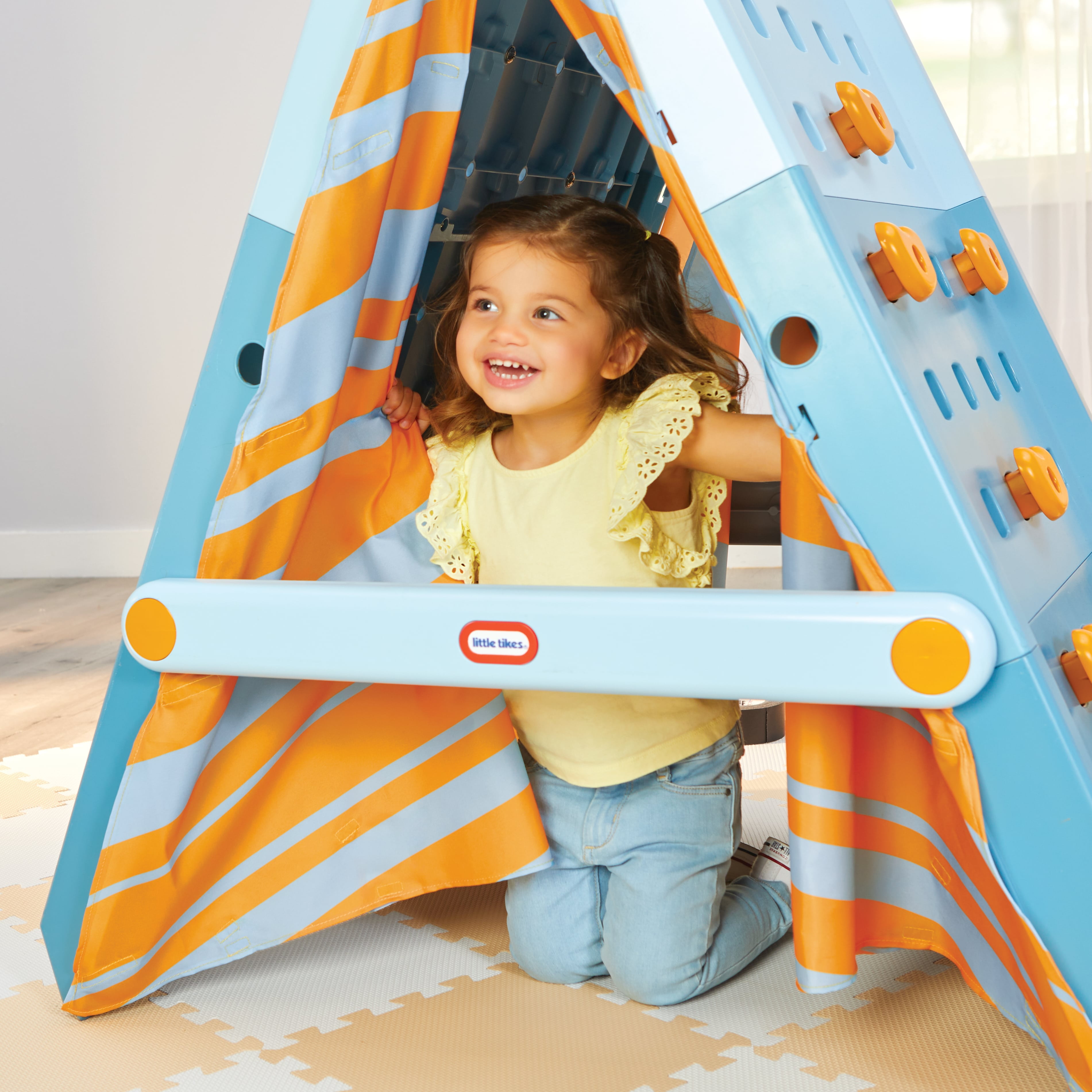 Little Tikes Campin’ & Climb Wall, Active Play with Tent and Pegs, Indoor Playground Climber, Outdoor Children 3 Year and Up