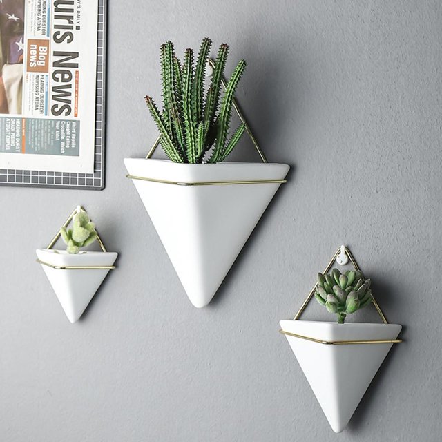 2Pcs Nordic Ceramic Wall Planter Triangular Mini Succulent Planter Hanging Planter Modern Wall Decor
