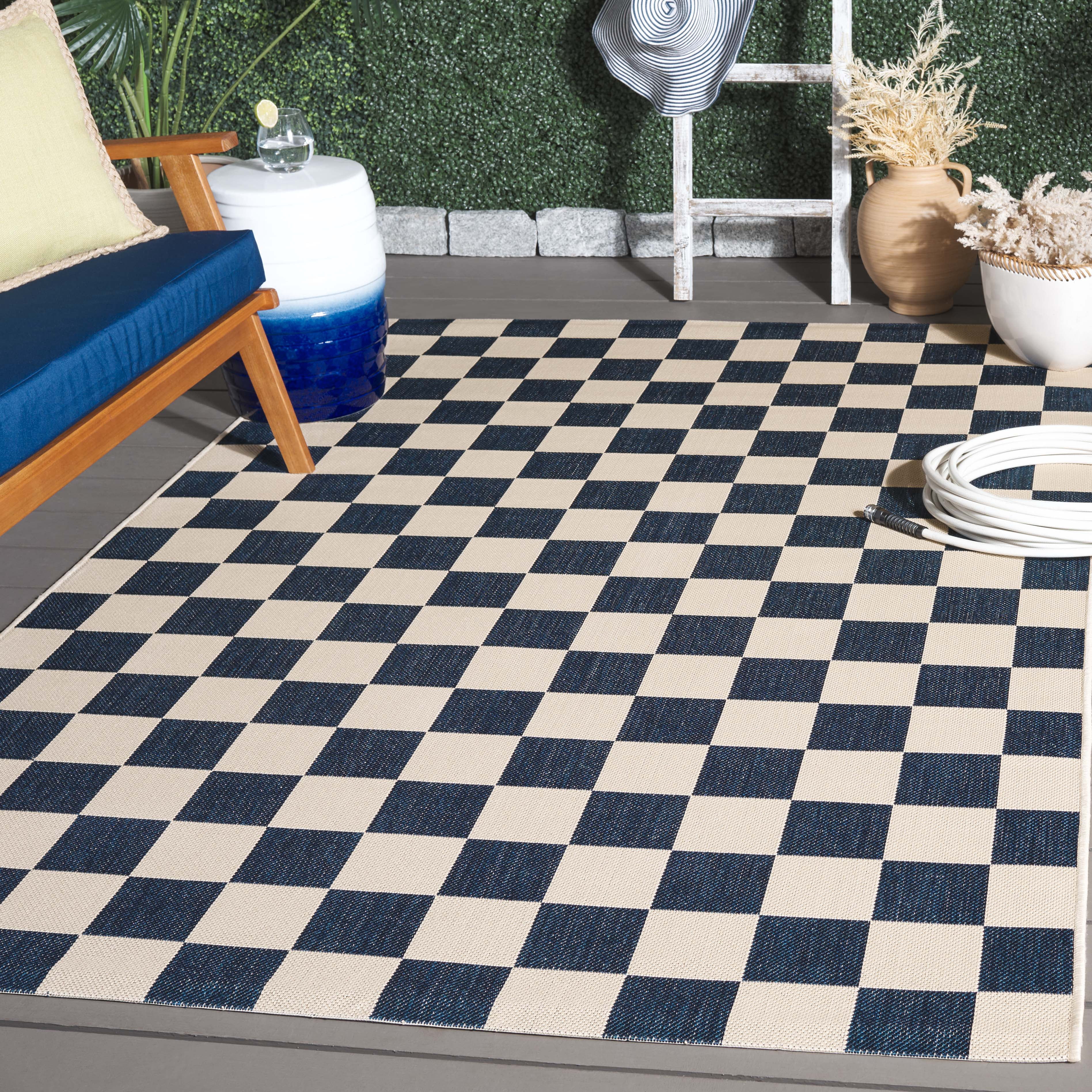 Safavieh Courtyard Talbot Checkered Indoor/Outdoor Area Rug, Navy/Beige, 5'3" x 7'6"