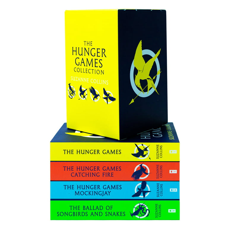 The Hunger game trilogy box set by Suzanne Collins English and paperback