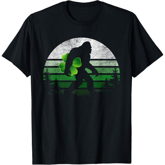 St Patricks Day Bigfoot Irish Shamrock Sasquatch Clover Leaf T-Shirt