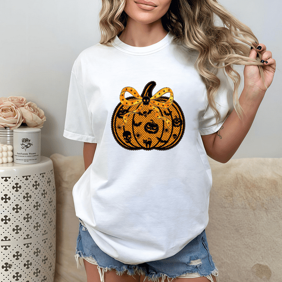 Women’s Halloween Fashion T-Shirt, Pumpkin with Bow and Dark Skull Bat Graphic, Cotton Casual, S-4XL