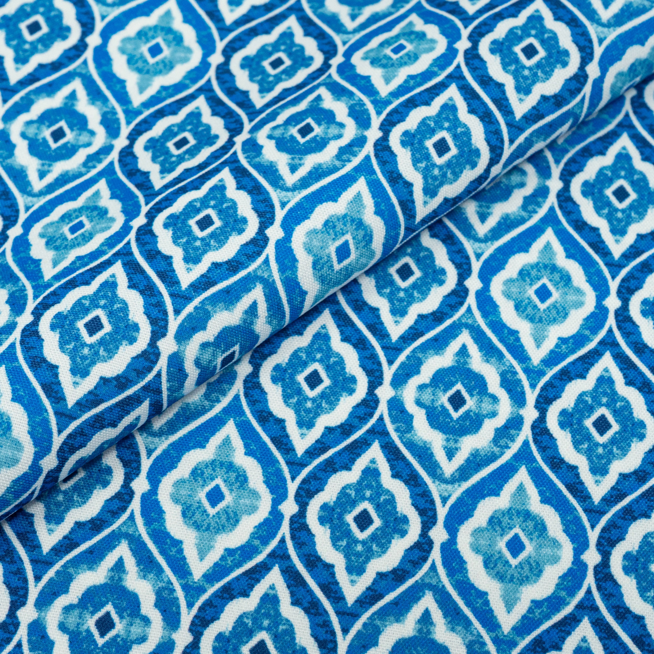 Waverly Inspirations Indoor/Outdoor Home Decor Fabric, 100% Polyester, 54 in Wide, Porcelain Blue, Cut by Yard
