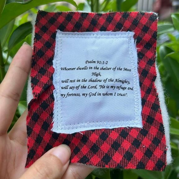 Prayer Quilt with Cross Inside - Pocket Prayer Mini Scripture Quilt - Handmade Sew Colorful Quilts - Christian Spiritual Encouragement Gift