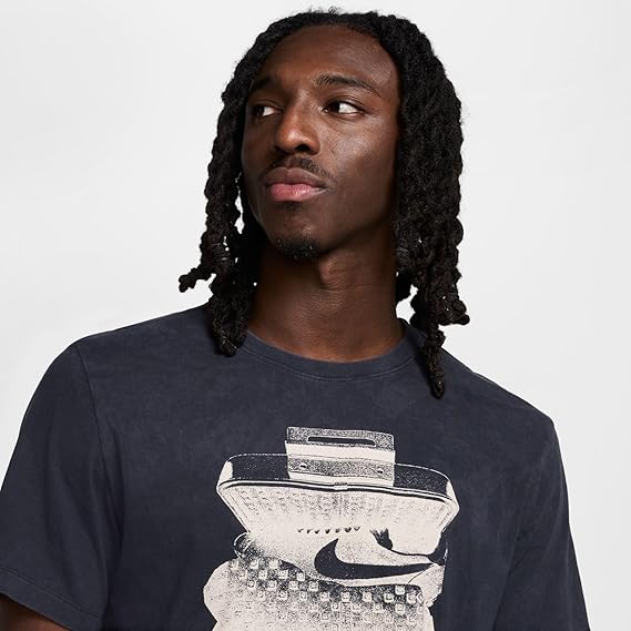 Nike Men's Hot Waffles Graphic Sportswear T-Shirt Black photo 3