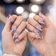thumbnail image 3 of Uñas postizas de presión, kit de 24 piezas con forma de almendra brillante y purpurina para mujeres y niñas., 3 of 5