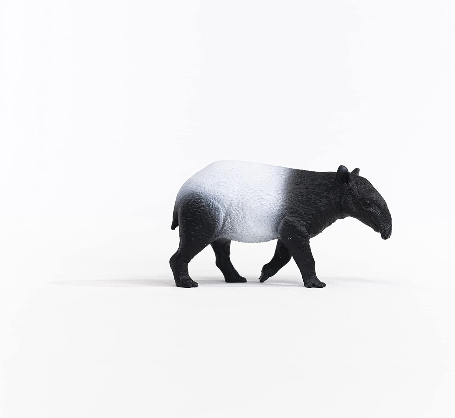 Schleich Wild Life - Tapir Figurine - Durable and Educational Animal Figures - Kids Ages 3+