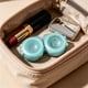 thumbnail image 1 of Estuche Compacto para Lentes de Contacto de Viaje: Caja Portátil para Dos Lentes con Tapa Abatible de Tipo Presión., 1 of 6