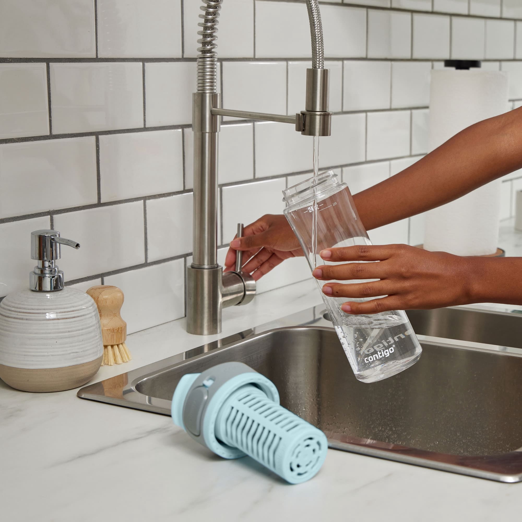 (2 pack) Contigo Clybourn Plastic FreeFlow Filter Water Bottle with AUTOSEAL Lid 24 oz., Salt, with Replacable Filter