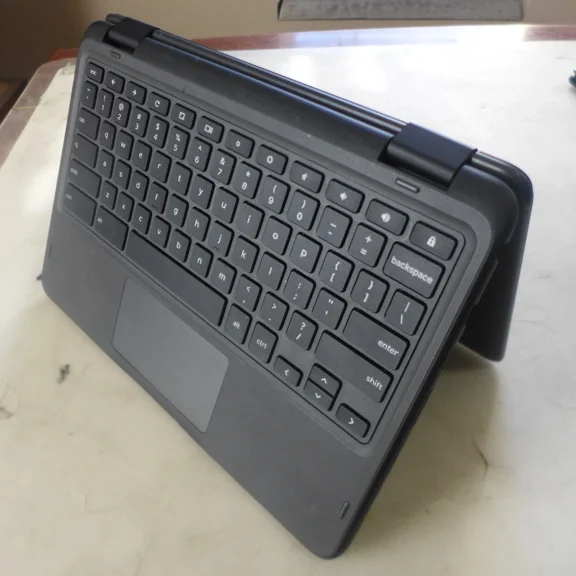 Pre-Owned Dell Chromebook 3100 2 in 1 11.6''- Intel Celeron N4020 - 8GB RAM 32GB Storage - ChromeOS - Black