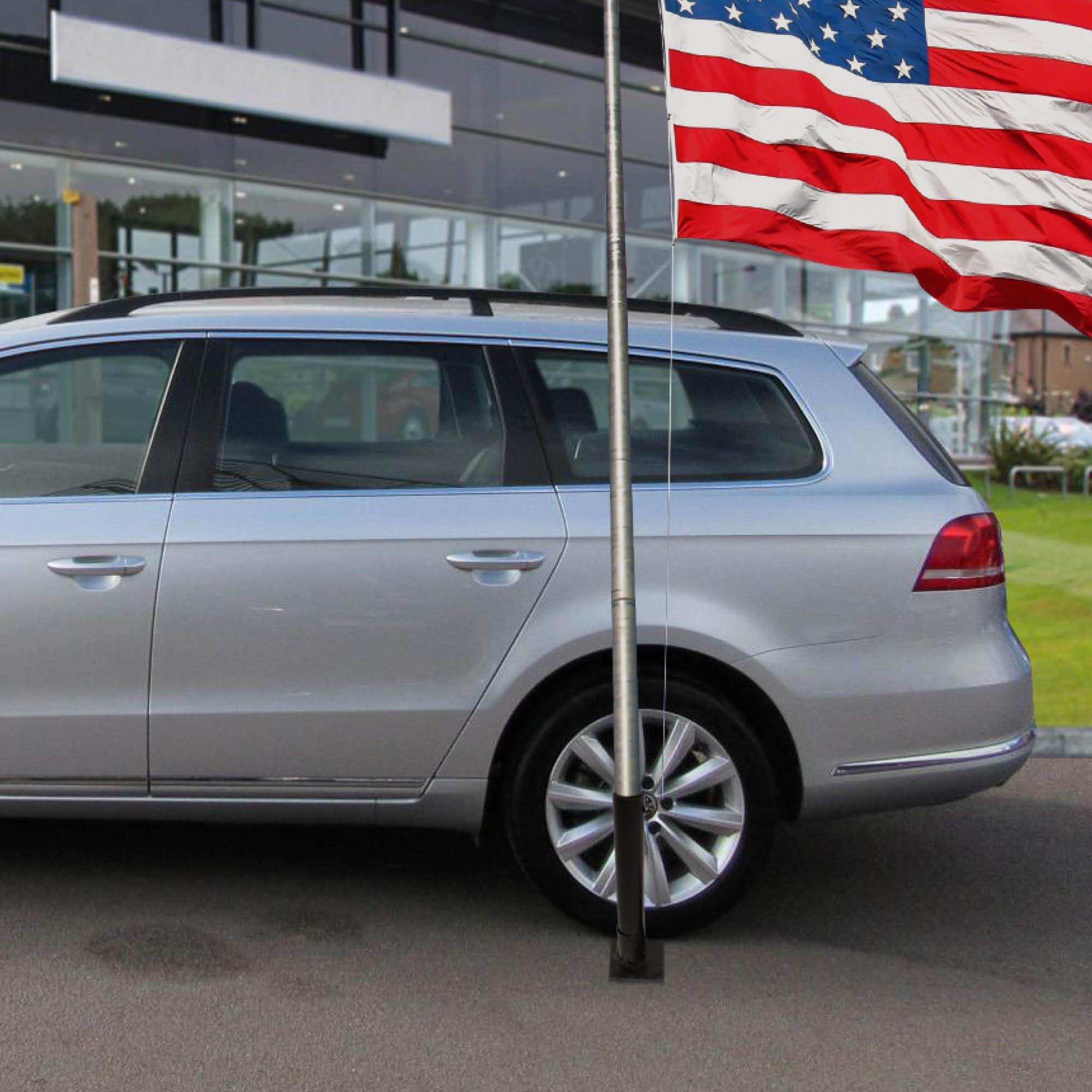 flag pole on car