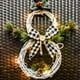 thumbnail image 5 of Guirnalda LED de Navidad Festival puerta de vacaciones árbol ventana decoración iluminación hogar Hotel Oficina comedor colgante colgante Kits de decoración para fiestas Tela escocesa blanca negra Inteprter HA069819-02B, 5 of 6