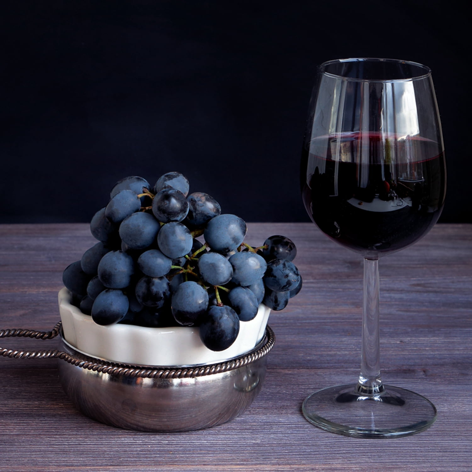 Van Zyverden Premium Grafted Bareroot Seeded Grape Vine Zinfandel Set of 1 Plant White Full Sun Perennial Fruiting 1 lb