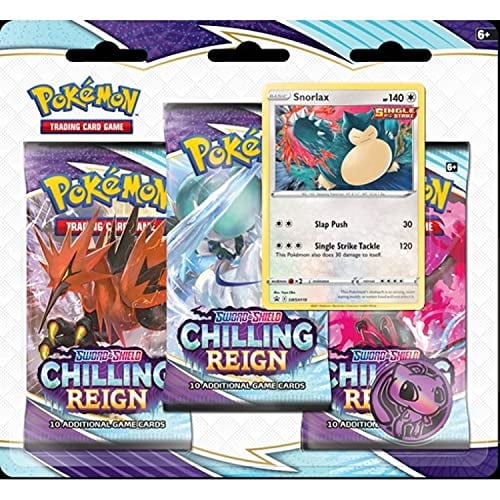 tarjetas pokemon sas6 chilling reign 3pk blister snorlax pokemon multicolor pack frontal con tres sobres Chilling Reign y una carta de Snorlax visible dentro del blíster, recuadro plástico con orificio para colgar y logo Pokémon en la esquina superior izquierda; a menudo usado como pieza de colección para exhibir.