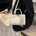 thumbnail image 2 of Bolsos de mano sencillos e informales con diseño de nicho para mujer, nuevo estilo 2025, bolso de hombro moderno y de moda, bolso de mensajero con textura de alta calidad., 2 of 5