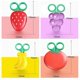thumbnail image 2 of Tijeras para niños de 4 Uds., tijeras de entrenamiento preescolar, tijeras artesanales de punta roma de seguridad, herramientas magnéticas de bricolaje para frutas, 2 of 5