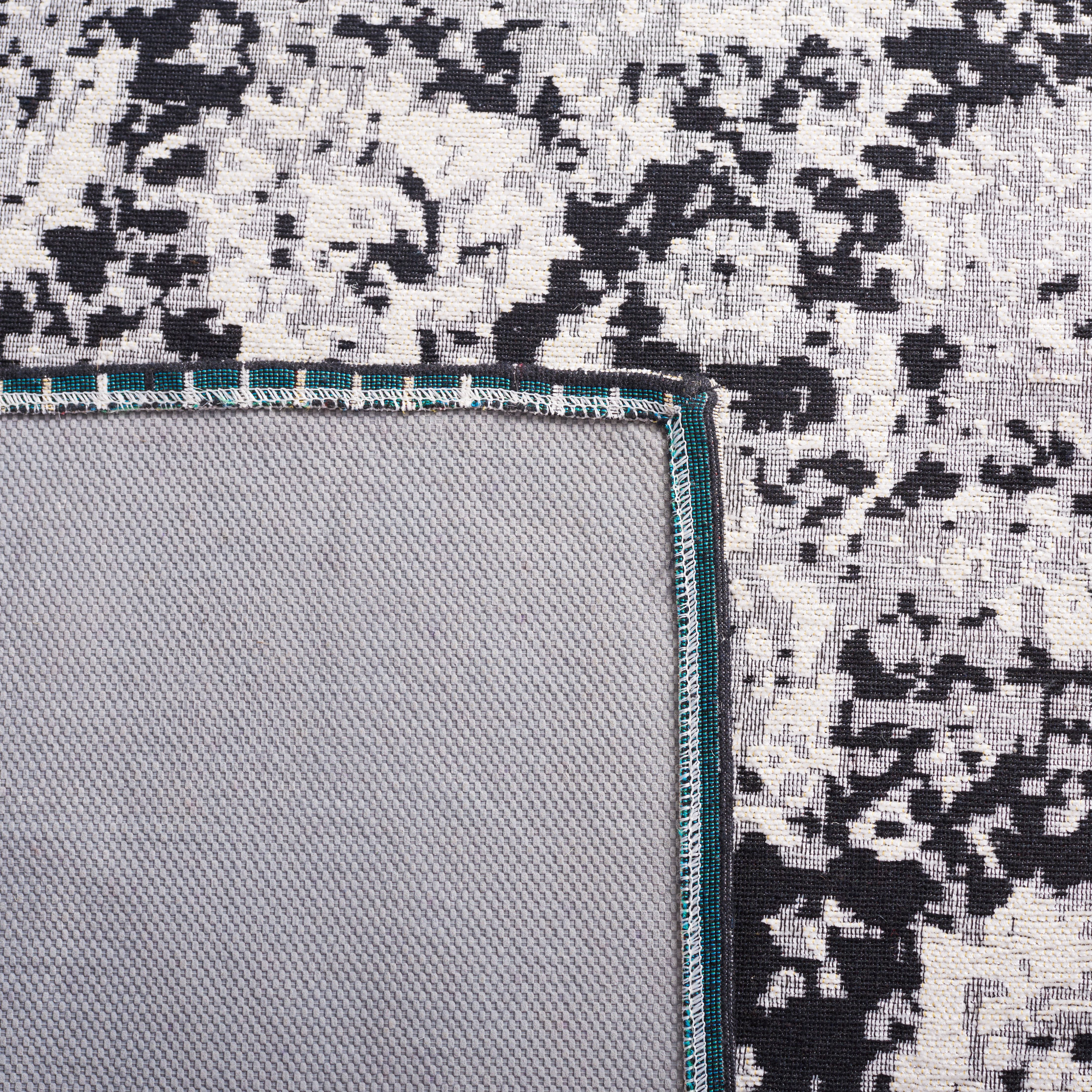 Safavieh Easy Care Luvina Oriental Machine Washable Runner Rug, Gray/Sage, 2' x 5'