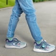 thumbnail image 2 of Zapatillas sin cordones para niños Disney Lilo & Stitch con luces LED azules, 2 of 9