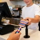 thumbnail image 3 of Tarjetero telescópico con forma de abanico | Clip para tarjetas de pago sin contacto | Almacenamiento seguro RFID para tarjetas de crédito y abonos de transporte, 3 of 5