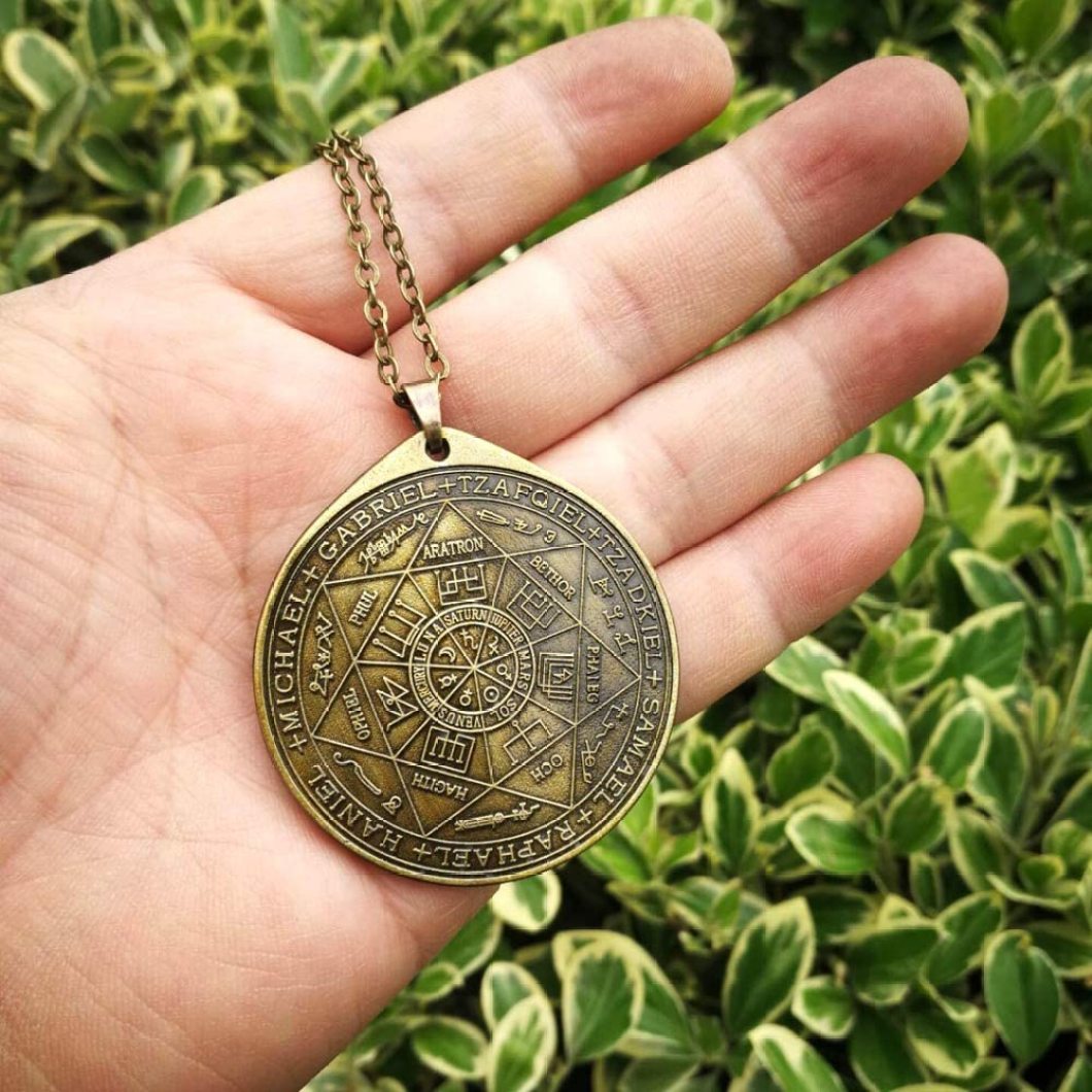 Davitu Pendant Necklaces - New Styles 