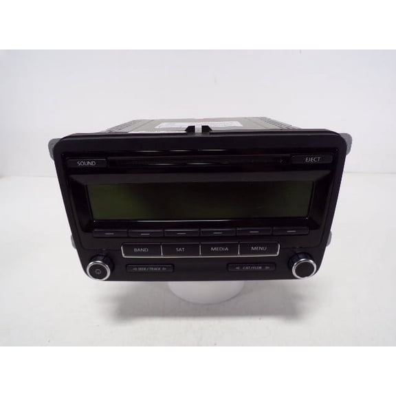 Pre-Owned 12-15 Volkswagen Passat CD Player Radio OEM LKQ - Verify Specific Vehicle Fitment In Description - (Good)