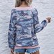 thumbnail image 1 of Camiseta de mujer Camuflaje Empalme Cuello en V Fuera del hombro Manga larga Casual Camisetas suelta Abanopi Azul/Pequeña, 1 of 7