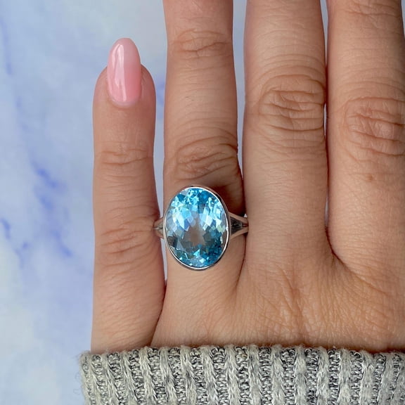 12x16 mm Blue Topaz Ring / 925 Silver BIG Gemstone Ring / Rhodium vermeil / December Birthstone / Gifts for her / Stackable Promise Ring