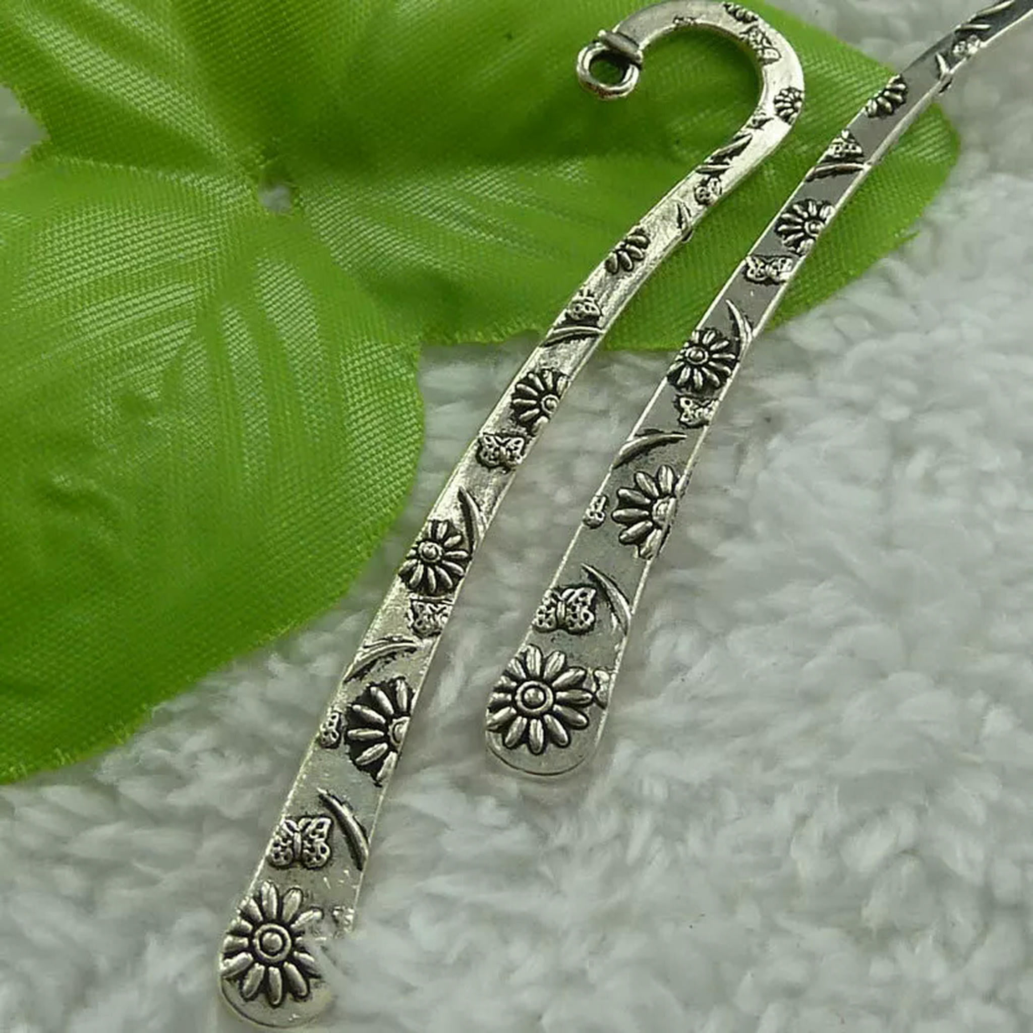 HOOUN 80 pcs tibet silver flower bookmarks 81x16mm B2742