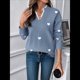 thumbnail image 4 of Suéter con Estampado de Corazones para Mujer: Cuello en V, Ribete de Encaje, Jersey de Punto Azul S, 4 of 10