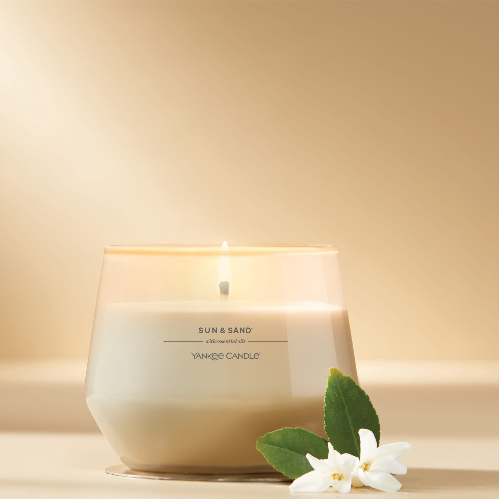 Yankee Candle Sun & Sand Studio Home Decor Scented Candles, 10 oz