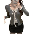 thumbnail image 3 of Camiseta de Larga para Mujer, Cuello Redondo, Estilo Casual, con Encaje, Efecto Dos Piezas. Gris M, 3 of 9
