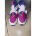 thumbnail image 4 of Ni - ke Ni - ke Huarache City GS Size 6Y Purple Gold Blue Sneakers AJ6662-401, 4 of 5