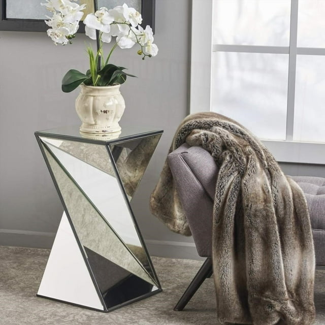 Mirrored Side Table - Compact, Reflective, Suitable for Any Room