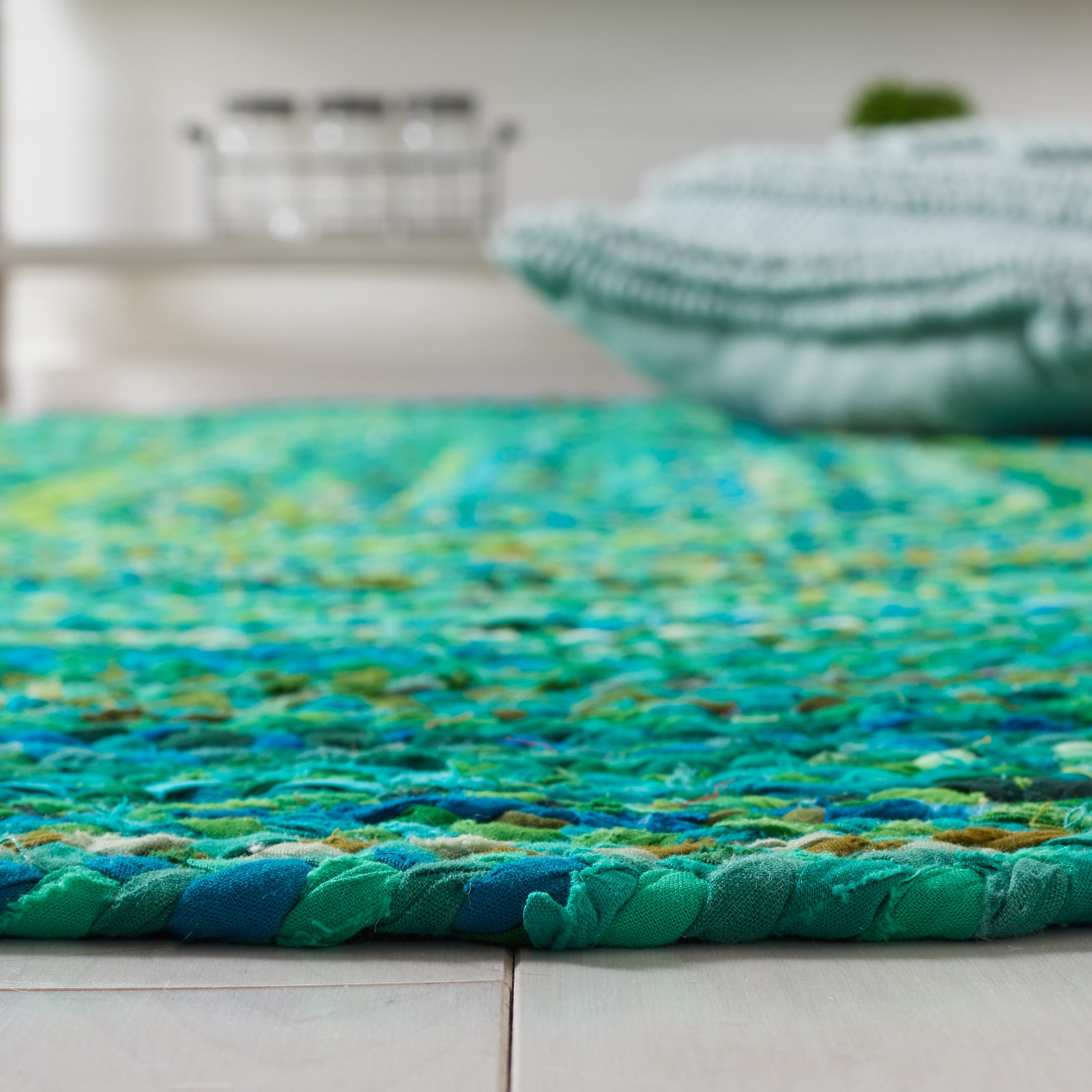 SAFAVIEH Braided Calvin Transitional Cotton Reversible Area Rug, Green, 7' x 7' Round