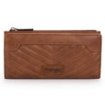 thumbnail image 1 of Cartera Wrangler Minimalist para mujer de piel vegana, color marrón, 1 of 7