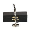 thumbnail image 3 of Dselvgvu Clarinete en miniatura con soporte y estuche, mini instrumento musical, mini clarinete en miniatura, modelo de casa de muñecas, adorno de Navidad y regalo (3,11 pulgadas), 3 of 5