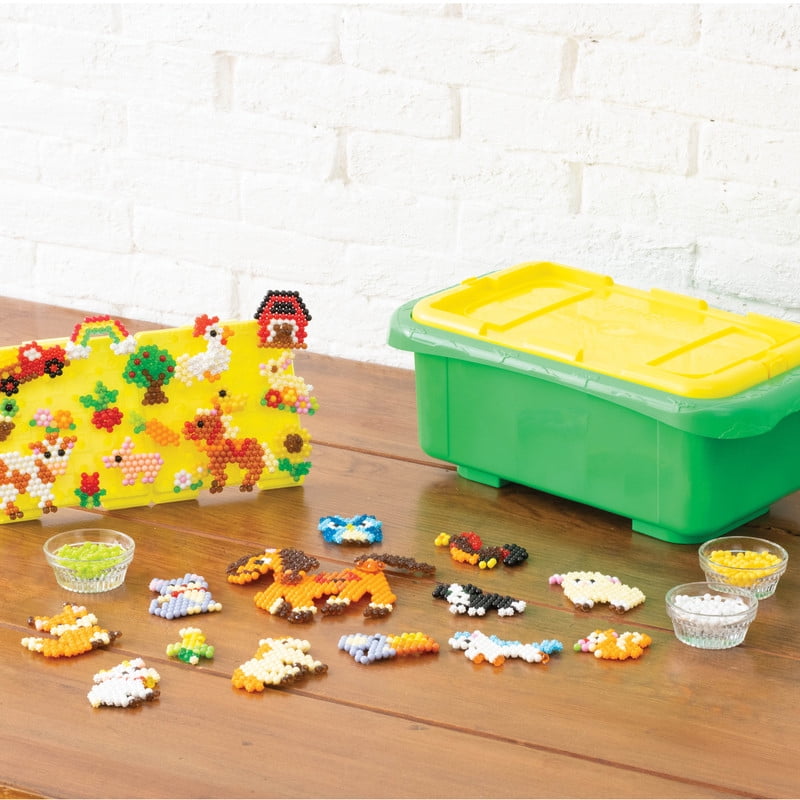 Aquabeads Jumbo Arts & Crafts Set for Children in Day on the Farm Theme - over 3,500 Beads & 2 Display Stands