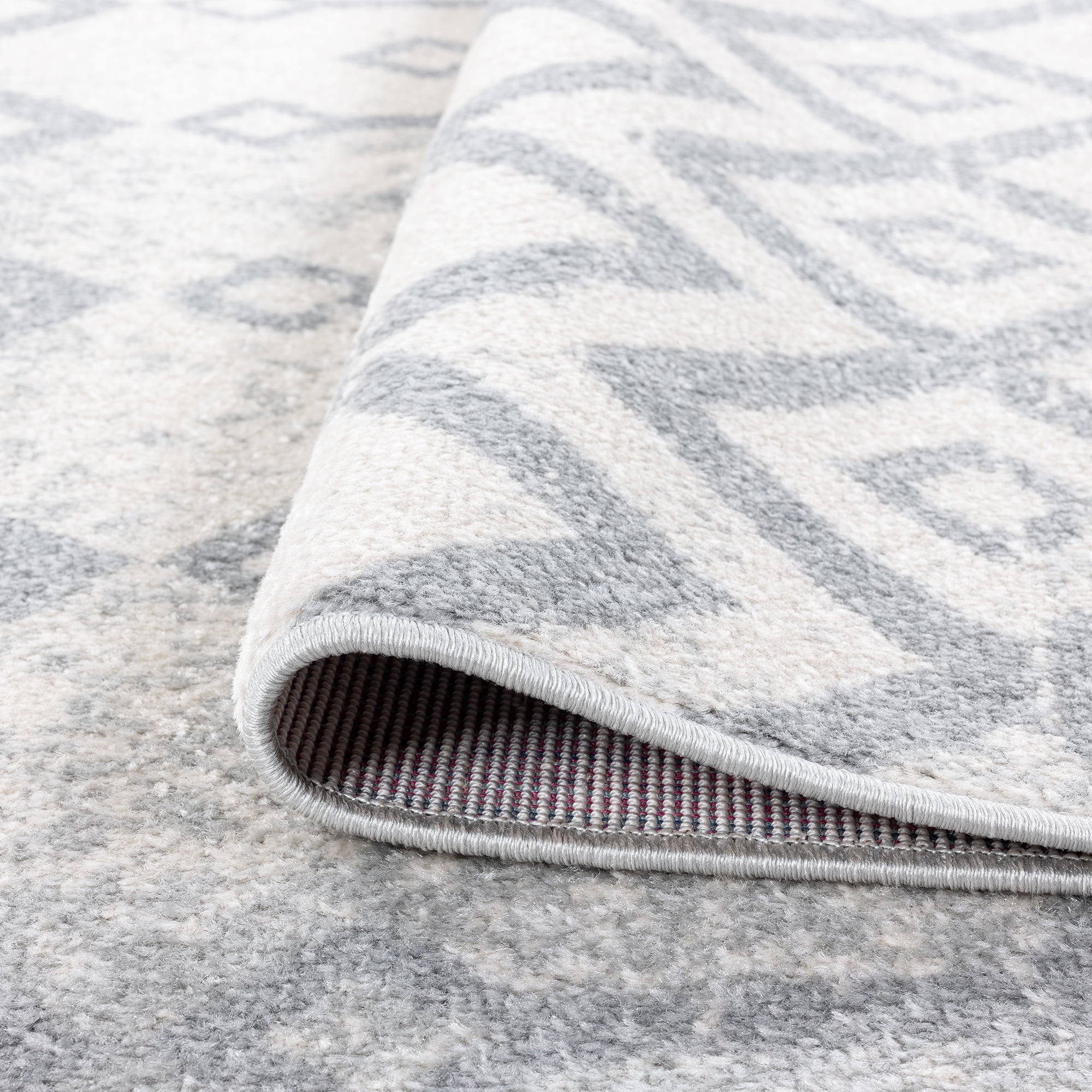 Diamond Contemporary 5' x 7' Beige and Gray Polypropylene Indoor Area Rug