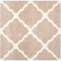 SAFAVIEH Montreal Cebrail Geometric Diamonds Shag Area Rug, Beige/Ivory, 6'7" x 6'7" Round