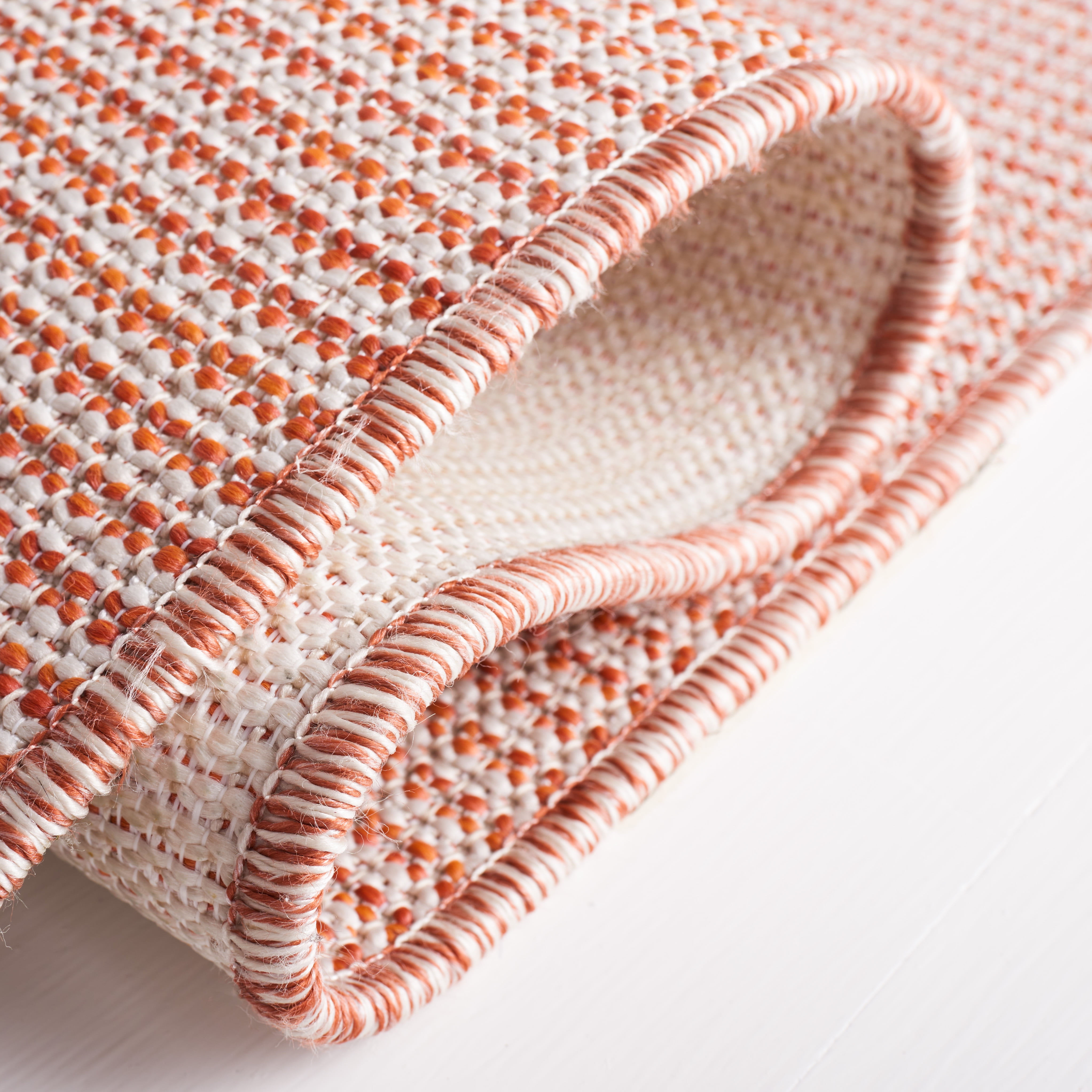 SAFAVIEH Martha Stewart Hampton Solid Indoor/Outdoor Area Rug, Beige/Terracotta, 6'5" x 9'6"