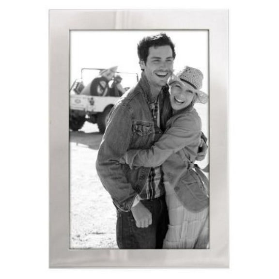 ESSENTIALS Polished Silverplate 4x6 Engraveable 5 8-in Border frame - 4x6