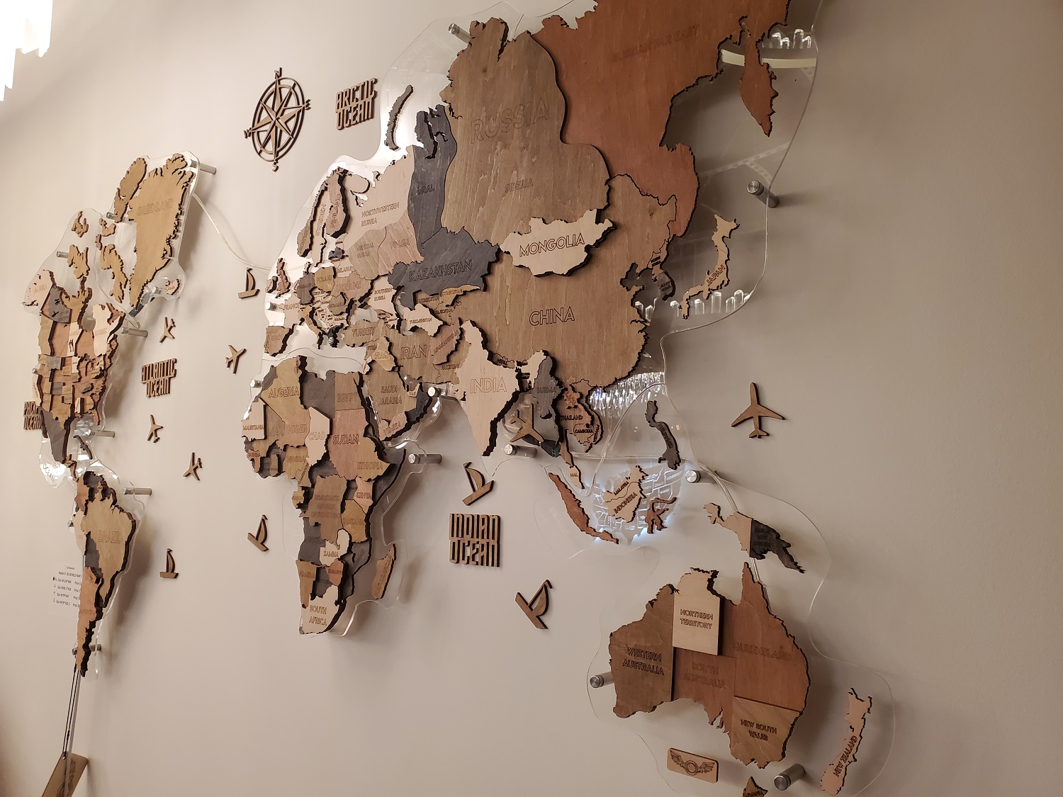 Revealing the Charm of the Map of the World Wood – An Artistic Journey Through Our Planet