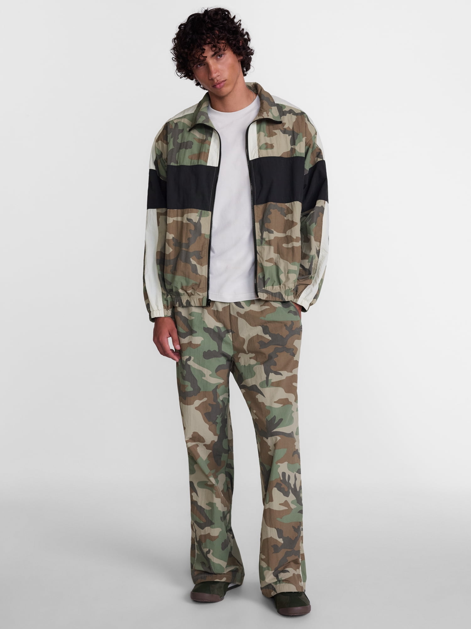 No Boundaries Windbreaker Jacket with Long Sleeves, Men's XS-4XLT
