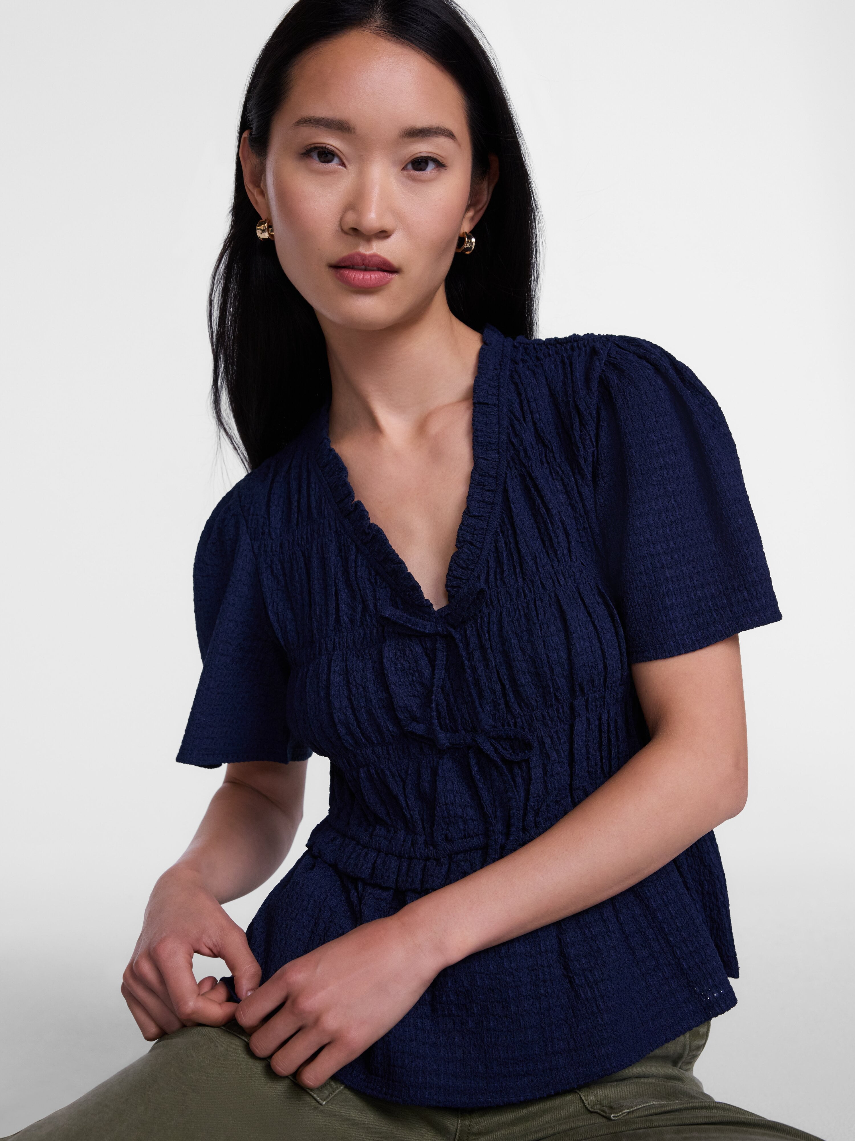 Scenario Women's and Women's Plus Textured Tie Front Top, Sizes XS-4X