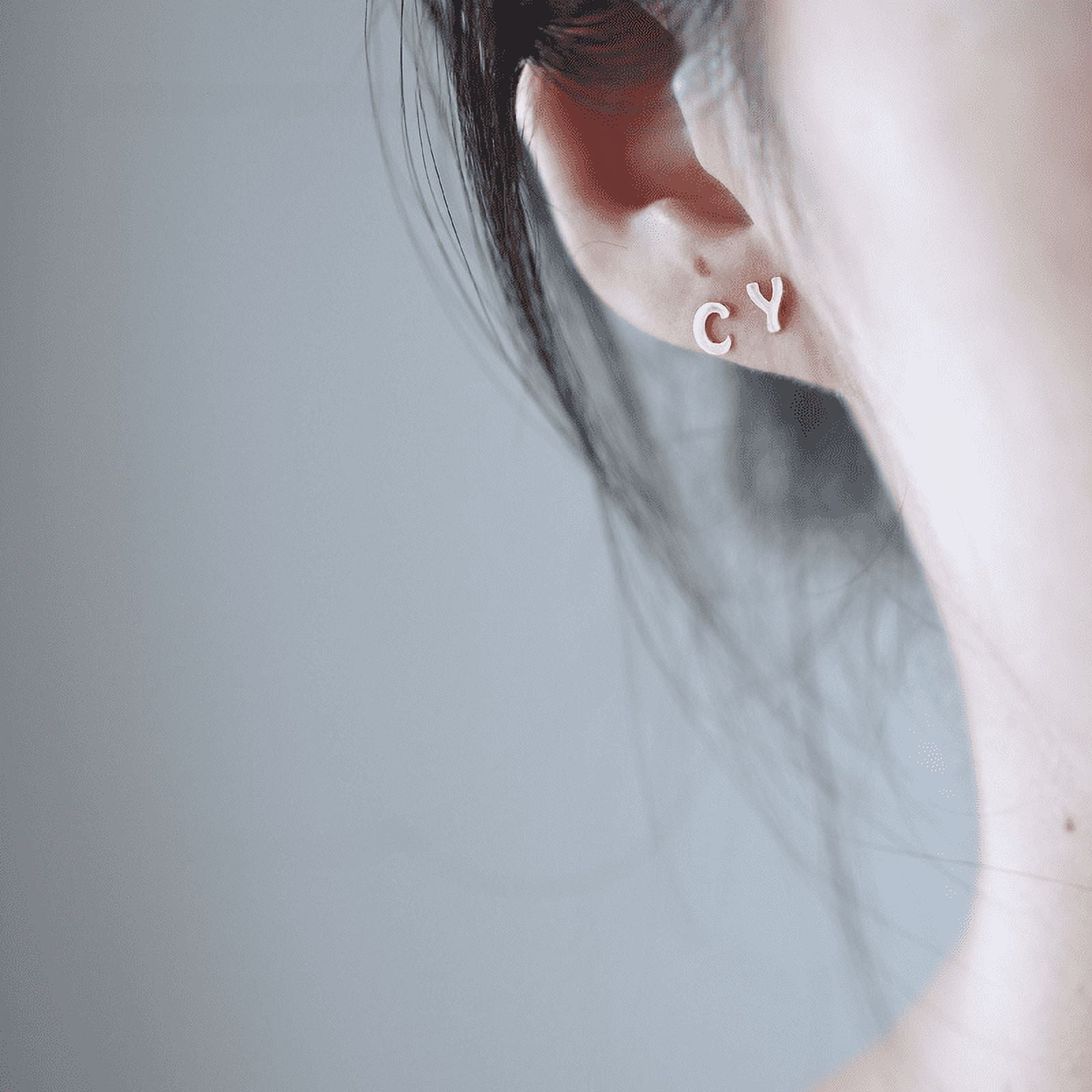 Pendientes con 26 letras en plata de ley bañados en oro de 14