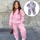 thumbnail image 5 of Traje informal con bolsillo de terciopelo de dos lados, conjunto de dos piezas de suéter de felpa con cuello alto para niños y niñas (púrpura), 5 of 6