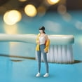 thumbnail image 1 of Figura modelo de niña 1:64 Hugo decoración para casa, 1 of 9