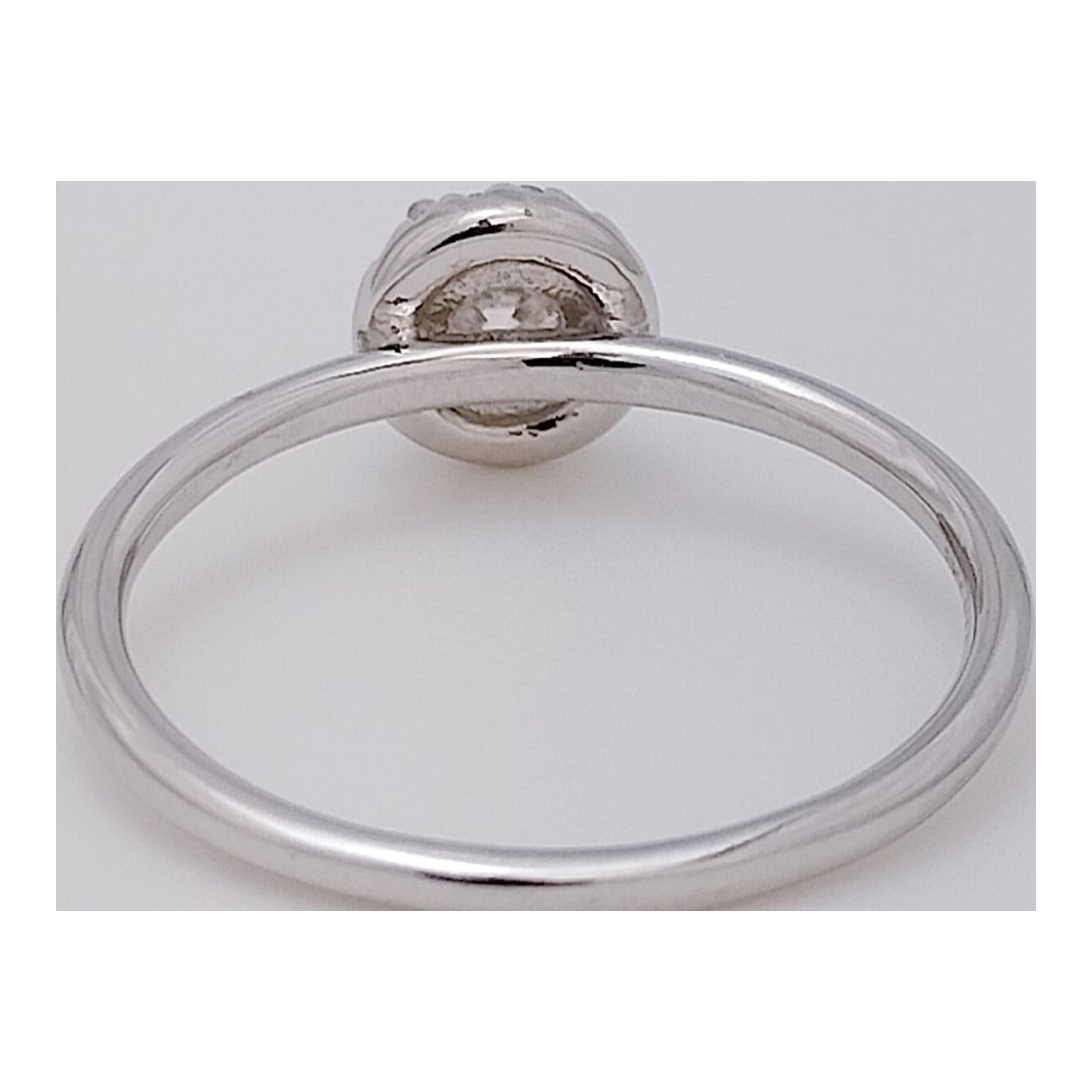 1Ct Diamond Rings for Women - Round Cut Sterling Silver Ring - Engagement Rings & Wedding Rings for Women